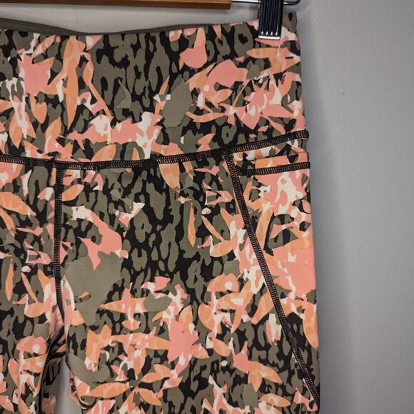 Sweaty Betty The Power 7/8 Leggings Pink Green Women's M Side Pocket, 24” Inseam - Picture 6 of 6